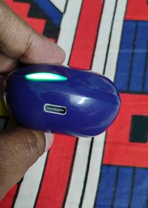 Gaming Earbuds At 40ms and Leds