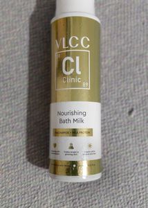 VLCC Clinic Nourishing Bath Milk.