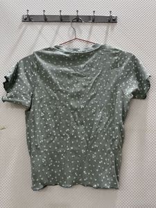 ZARA Ribbed Floral Tee – Soft Sage Green, Size S
