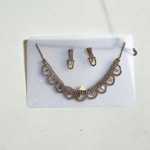 Rhinestone Necklace &amp; Earring Set