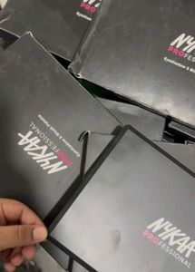 Nykaa Professional Eye Shadow+Blush Pallet