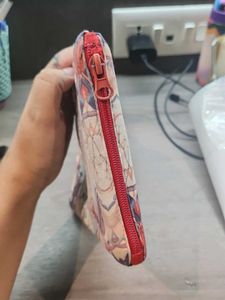 Books &amp; Beyond Booksleeve