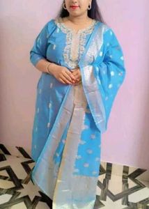 Woman Kurta Set With Dupptta