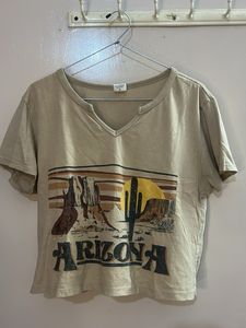 Vintage Vibe Arizona Desert Crop Tee S