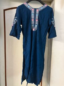 Zari Neck Straight Kurti