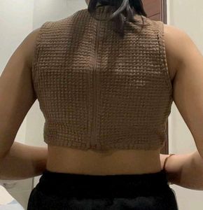 Textured Sleeveless Crop Top