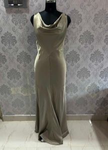 Elegant Sleeveless Gold Gown