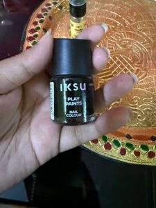 nail polish