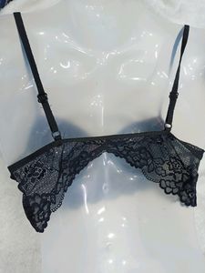 Red. Black Look Hot Top Bara