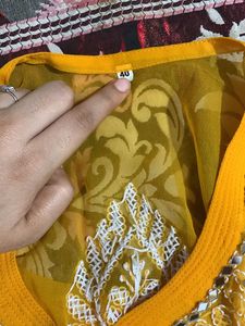 Lucknavi  Kurti