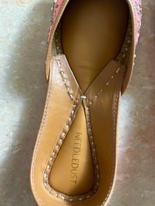 Combo Of Needledust Pink Jutti