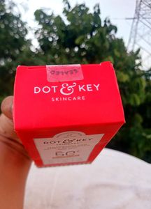 Dot &amp; Key ❤️ Strawberry 🍓 Dew Tinted Sunscreen 🌞