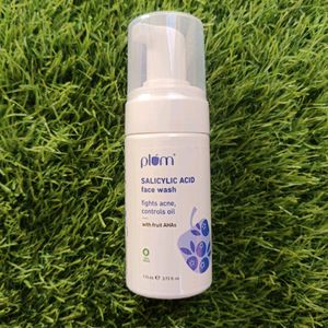 Plum Salicylic Acid Face Wash