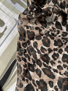ANIMAL PRINT STRAIGHT TOP