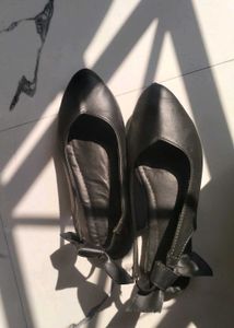 Black Bow Detail Ballerinas