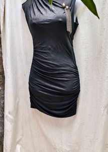 I. Chic Black Bodycon Dress