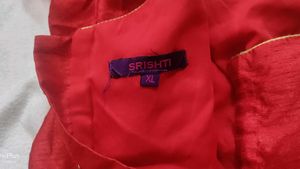 Crop Top Next To New