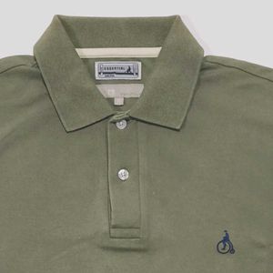 ESSENTIAL Polo T-shirt