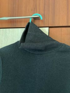 Cozy Grey Pullover + turtle high neck