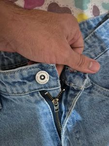 Light Wash Straight Leg Jeans