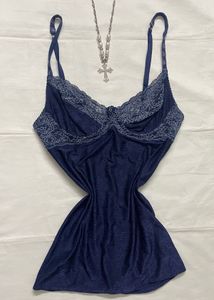 4 Trendy Tops