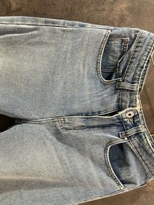 New Jeans N Looks Verry Classy ..