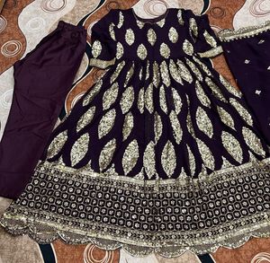 Elegant Purple Embroidered Kurta Set