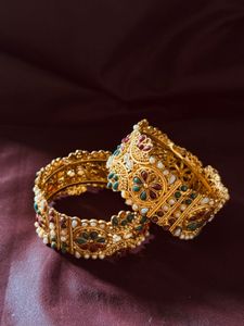 Gorgeous Gold Bangle Set