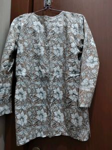 Floral Print Long Sleeve Top