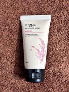 The Face Shop Rice Water Bright Facewash