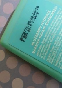 Blueberry Hydrate Barrier Repair Sunscreen