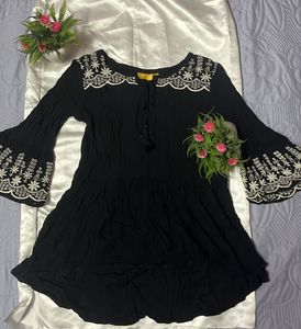 Embroidered Flare Sleeve Top High Low