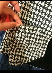 Houndstooth Blazer - Stylish &amp; Chic