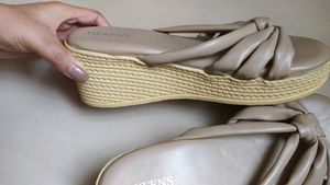 Beige Wedge sandal