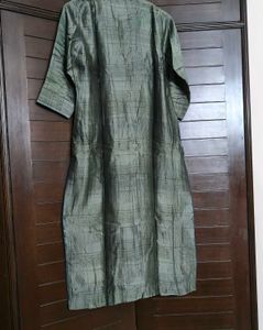 Green Printed Chanderi Silk Embroidered Kurta Set