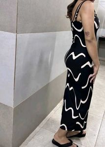 Chic Black &amp; White Dress