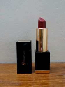 Manish Malhotra Lipstick