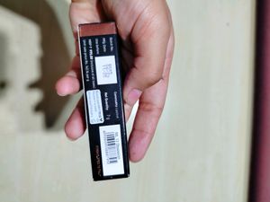 Manish Malhotra Liquid Lipstick