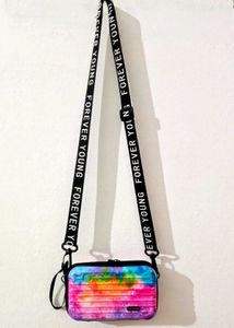 SLING BAG