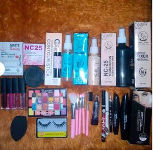 HD High Coverage Waterproof Makeupkit Pack Of 14