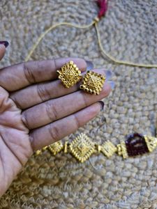 Beautiful Choker Set