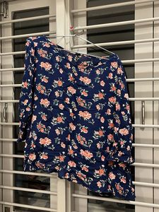 Floral Print Long Sleeve Top