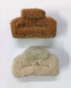 Set of 2 Plush Faux Fur Hair Claw Clutchers