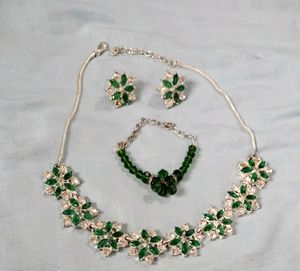 Green Necklace