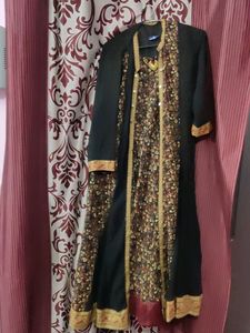 Sleeveless Kurti With Shrug