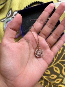 Salty gold reversible pendant