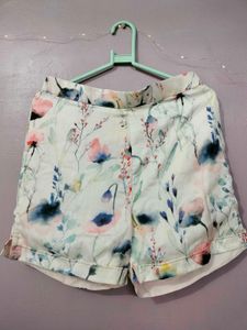 FLORAL GOA/BEACH VACATION SHORTS
