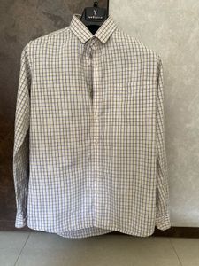 Men&#39;s Checkered Button-Down Shirt