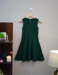 Green Sleeveless Dress