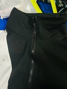 Turtle Neck Sweatshirt With Zip